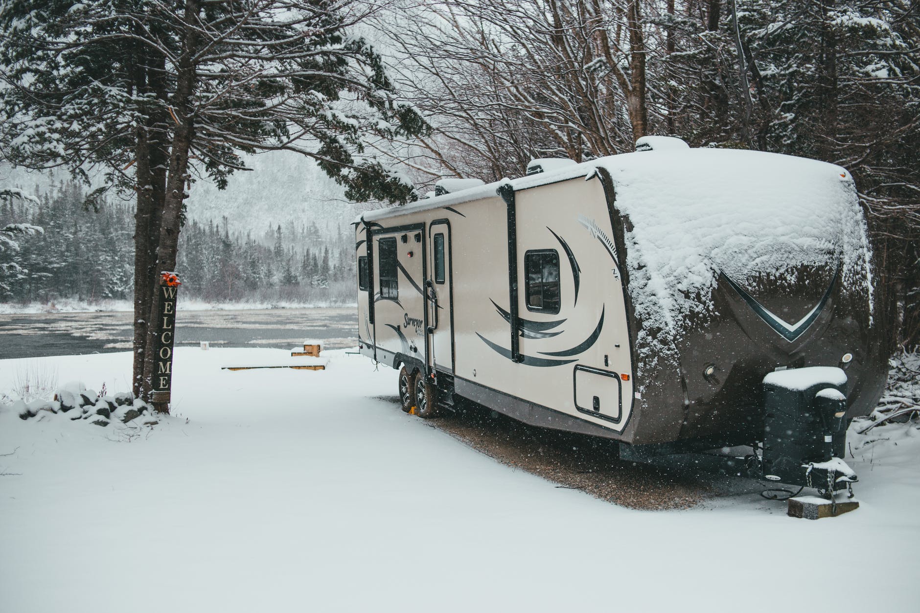Caravan and trailer insurance coverage that give you confidence in your investment.